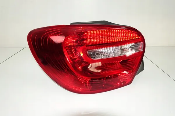Mercedes A-klass W176 vänster bakljus OEM 1769060100 image 2