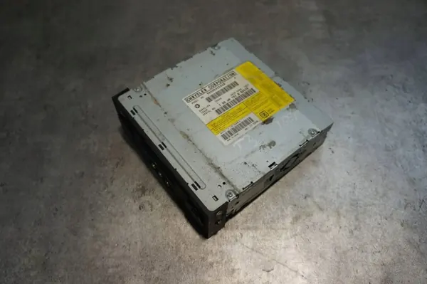 DVD-spelare OEM P05064250AB för Jeep Commander image 4