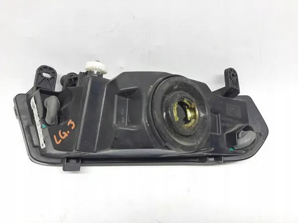 Farol de Neblina Skoda Yeti Direito OE 5L0941700 image 3