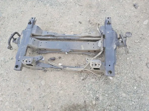 OEM A9070022999 Berço travessa Mercedes Sprinter image 3