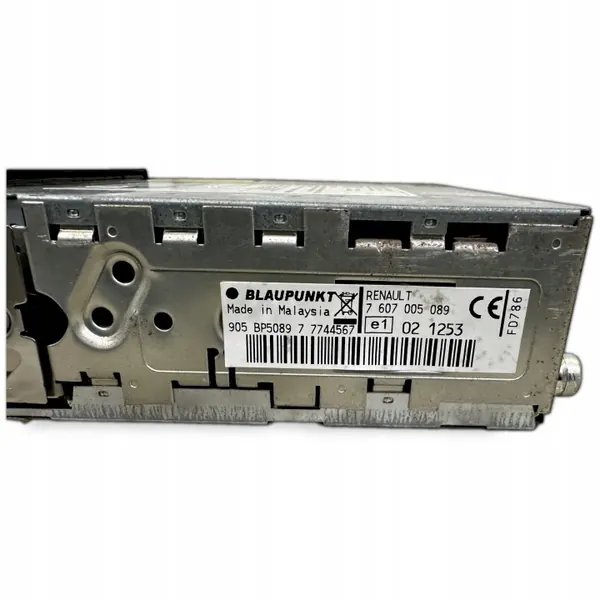 OEM 7607005089 Radio CK para Renault Trucks - Usado image 3