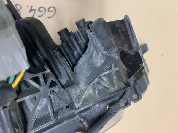 MITSUBISHI ASX 10- Faro Delantero Izquierdo OEM 8301B587 image 4