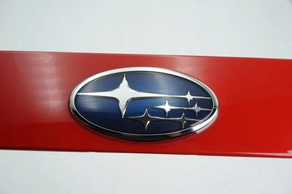 Garniture de Hayon Subaru BRZ OEM 91112CA000 image 3