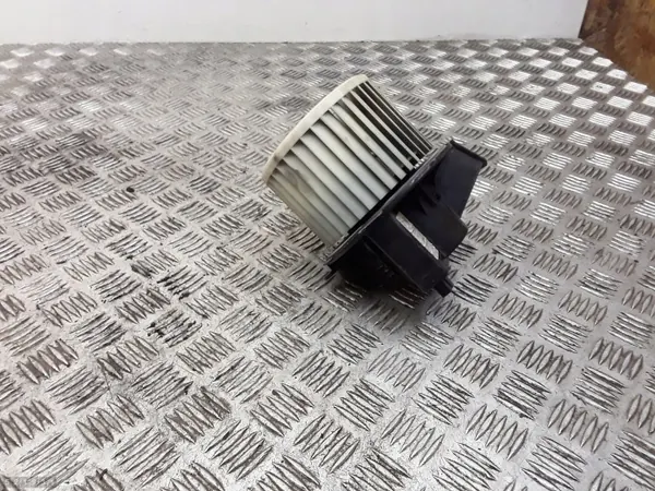 Ventilateur de chauffage Peugeot OEM 593220400 - Occasion image 3
