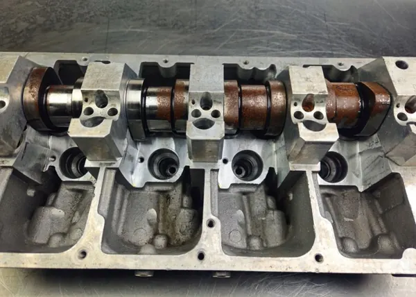 Arbre à cames R070103373A pour VW T5 2.5 TDI image 3