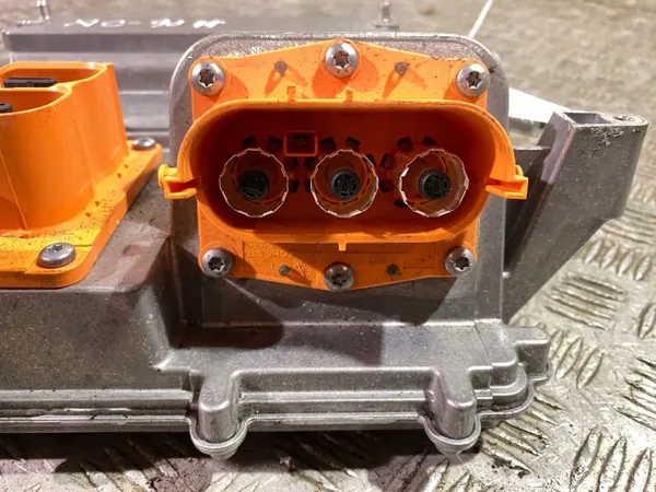 Inversor Volvo XC90 2018 OEM 32223646 image 3
