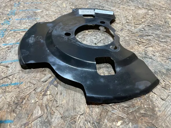 Mazda MX-5 ND Taka-oikea jarrukilpi OEM S2601A018 image 4