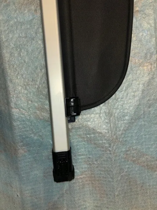 KIA EV6 bagageutrymmesrullgardin OEM 85940-CV000 image 6