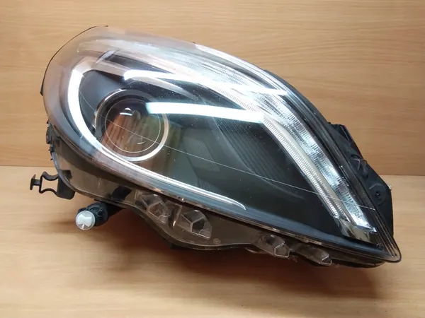 Rechter Bi Xenon Koplamp Mercedes B-Klasse W246 OEM image 4