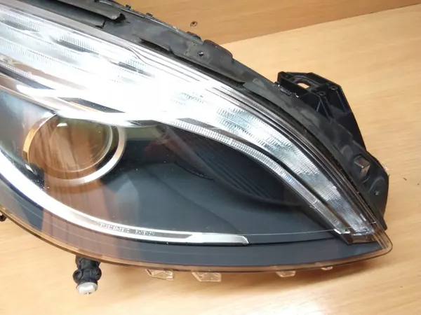 Rechter Bi Xenon Koplamp Mercedes B-Klasse W246 OEM image 5