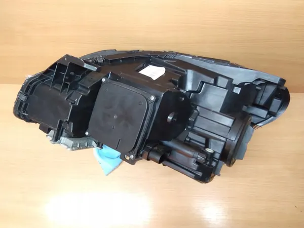 Rechter Bi Xenon Koplamp Mercedes B-Klasse W246 OEM image 9