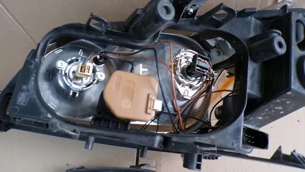 Réflecteur avant droit C-MAX 1 I OEM image 6