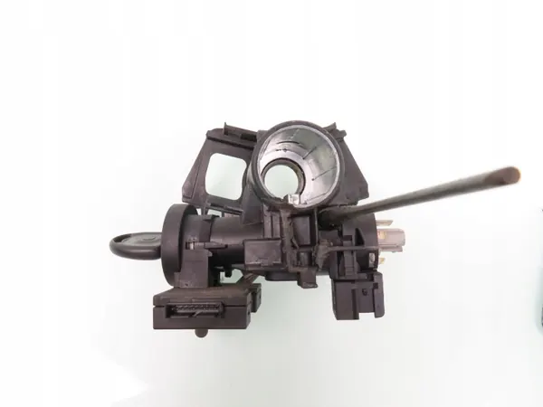 Immobilizer-besturingseenheid OEM 90582539 - Gebruikt image 9