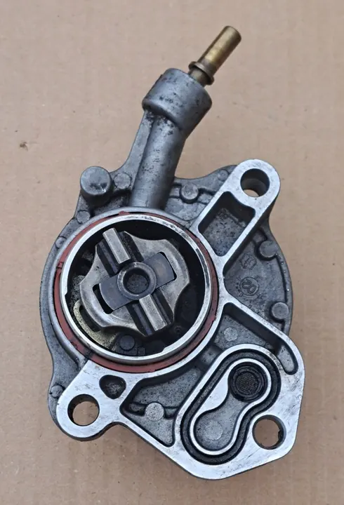 Imupumppu PEUGEOT 807 2.2L Diesel 9631971580 image 2