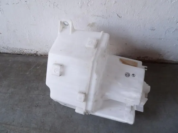 Réservoir lave-glace OEM 060851-754 Lexus UX 2018+ image 3
