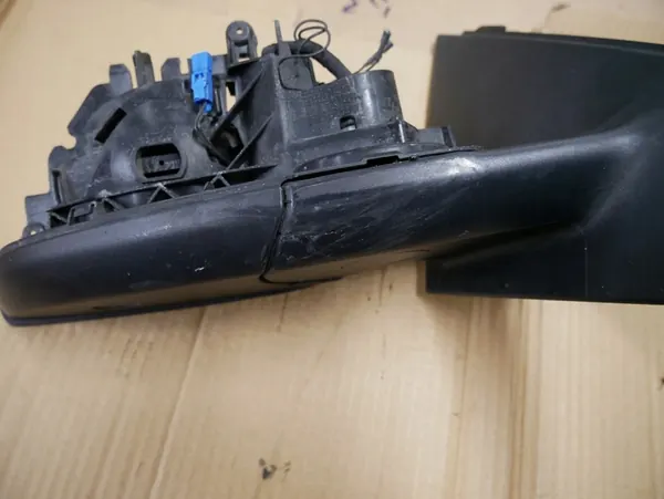 Oikea Peilijalka MERCEDES W204 COUPE C204 8+9 Pin image 3