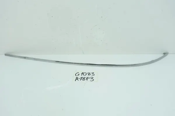 Mercedes C-klass W203 Framstötfångardekor OEM A2038858721 image 2