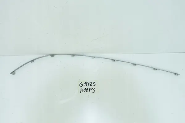 Mercedes C-klass W203 Framstötfångardekor OEM A2038858721 image 5