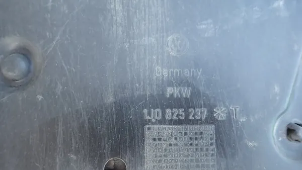 Motorunderlag VW New Beetle 98-05R image 5