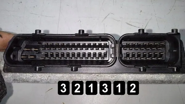 Skoda Octavia ECU OEM AM-321312 Malli 2000 image 3