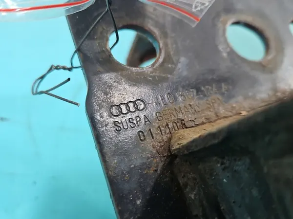 Audi Q7 4L voorbumper versterking OEM 4L0807134A image 4