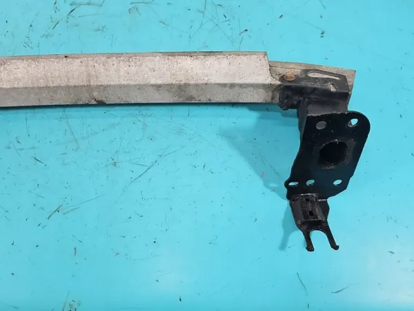 Audi Q7 4L voorbumper versterking OEM 4L0807134A image 7