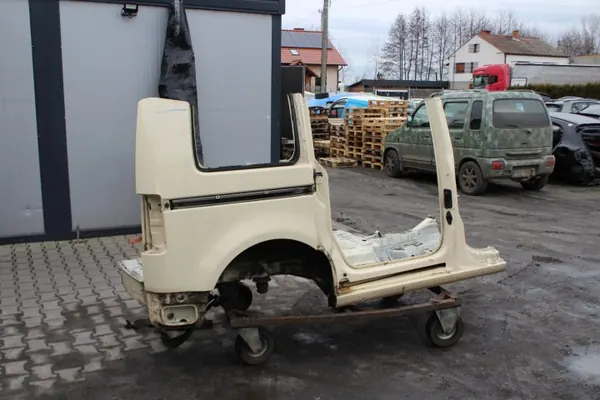 VW Caddy Kvartspanel Bak Höger OEM 2K5 image 2