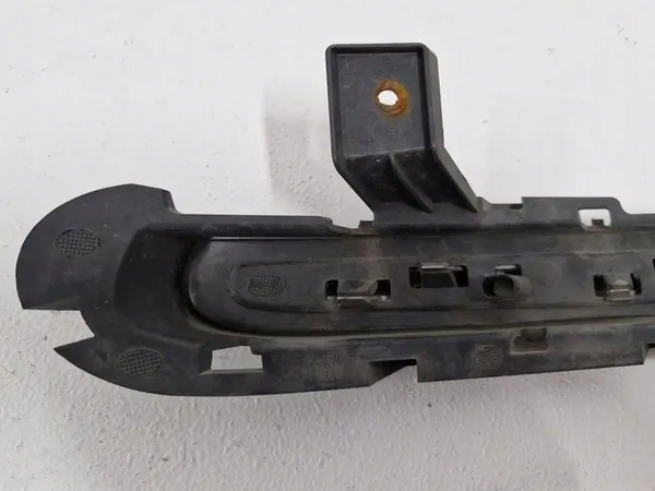 VOLVO V40 II LIFT Etupuskuri Ritilä Vasemmalle 31347042 image 5