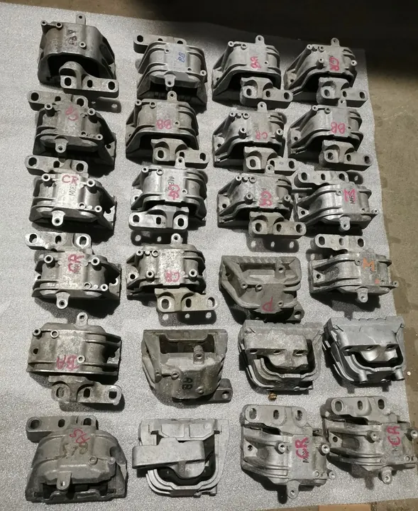 VW AUDI SKODA Soporte Motor 5N0199262D image 2