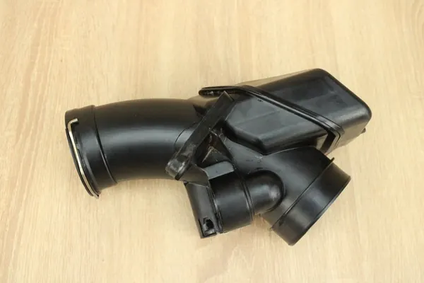 Ilmansuodatinrakenne BMW G30 G01 2.0D OEM 8573422 image 2