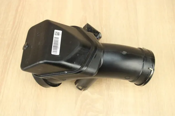 Ilmansuodatinrakenne BMW G30 G01 2.0D OEM 8573422 image 3