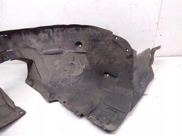 Mercedes-Benz A W169 2005 Vasemman etupyörän kaari image 4