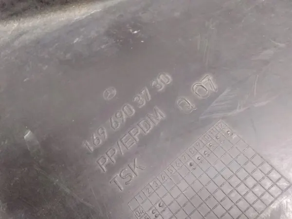 Mercedes-Benz A W169 2005 Vasemman etupyörän kaari image 6