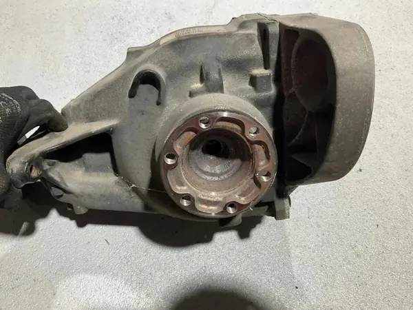 Différentiel arrière BMW 5 (E60) 7560882 3.0L 2009 image 4