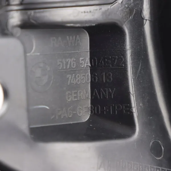 BMW Haubendichtung Montage Rechts OEM 5A04E72 image 8