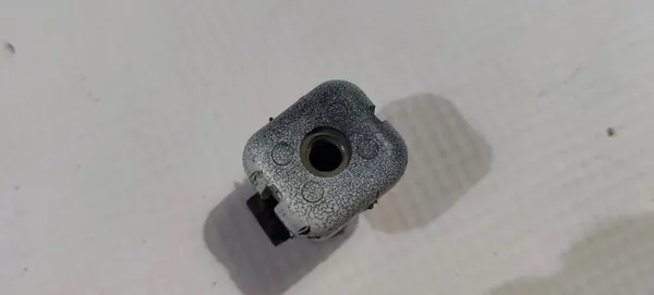 Butée de capot Ford F150 OEM KKM12815 - 2009-2014 image 4