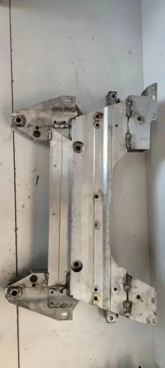 OEM 9825331880 Subchassi dianteiro para Peugeot 2008 II image 3