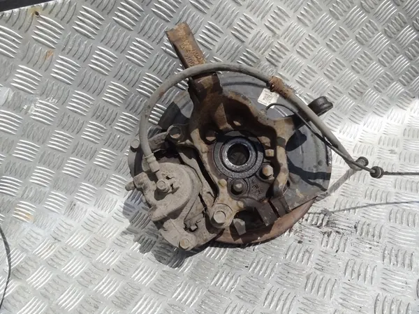 NISSAN PULSAR 2018 1.2 DIG-T Front Left Knuckle OEM image 3
