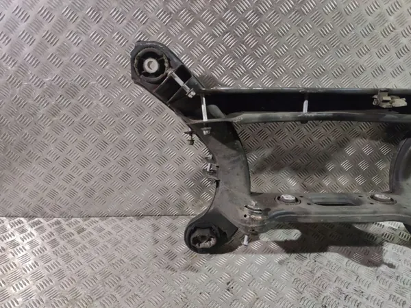 UTO16767 Bakre Stödräm för Mercedes E W238 image 3
