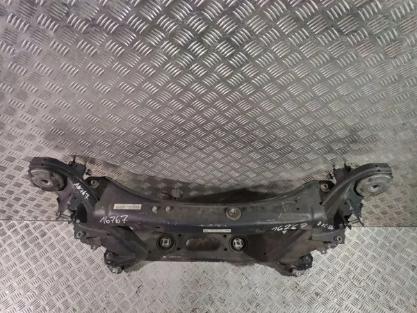 UTO16767 Bakre Stödräm för Mercedes E W238 image 7