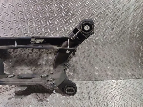 UTO16767 Bakre Stödräm för Mercedes E W238 image 8