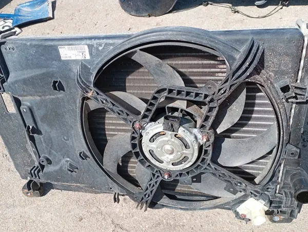 Radiador de Refrigeración Ventilador Fiat Grande Punto 1.2 image 2