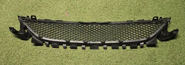 Grille centrale de pare-chocs avant Mercedes C-Class W205 AMG A2058852123 image 2