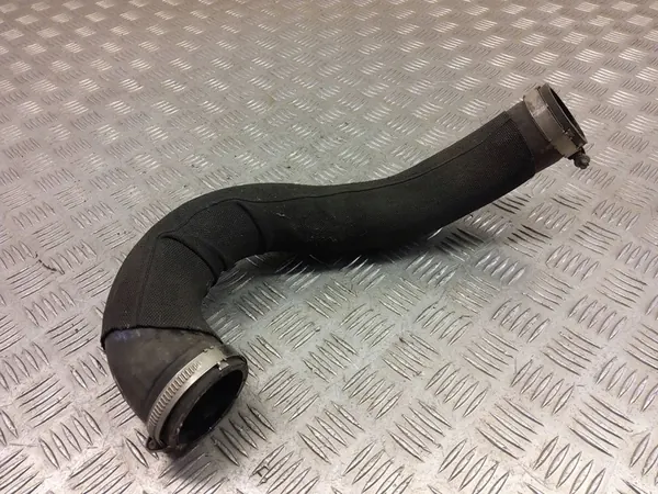 Audi A6 S6 C7 2013 Rechte Intercooler-Schlauch image 8