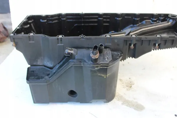 Cárter de aceite usado OEM A936010 Mercedes Atego Euro6 image 8