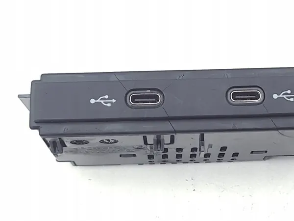 Port USB SEAT Leon IV OEM 19VW0FC4 - Occasion image 4