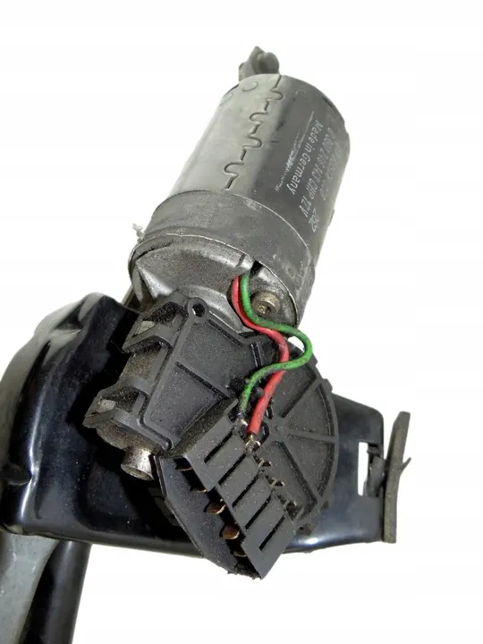 Scheibenwischermotor vorne Audi 80 0 390 246 143 image 3