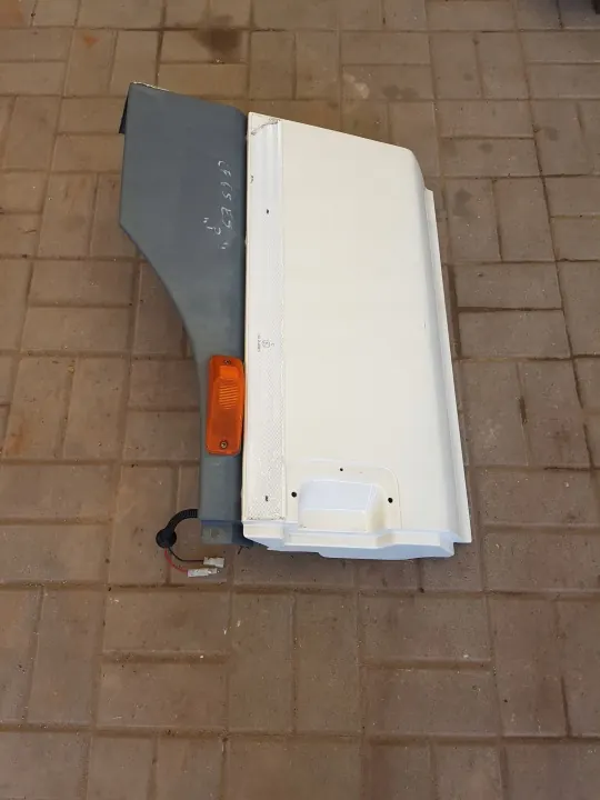 DAF 65 75 CF ohjaamon porraslaajennus OEM image 3