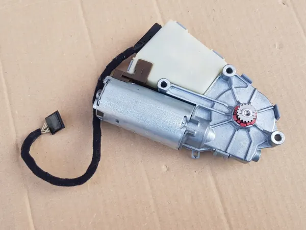 Moteur de toit ouvrant OEM 4B0959591H - Testé image 3