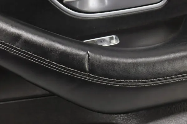 Tapis de porte avant droit Mercedes GLS X167 OEM 5782001 image 3